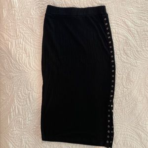 Size S button side Black pencil skirt